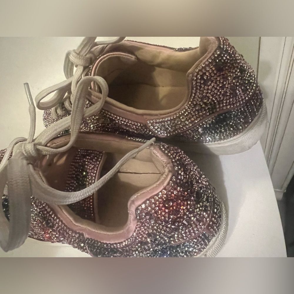 Betsey Johnson Sidny Floral Multi Color Rhinestones. Size 4 - Picture 11 of 16